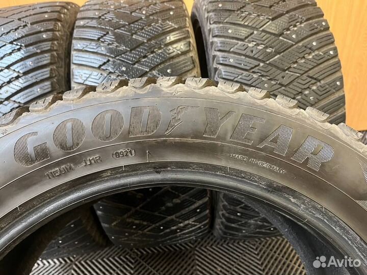 Goodyear UltraGrip Ice Arctic SUV 265/50 R20 111T