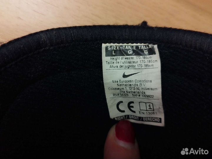 Щитки футбольные nike