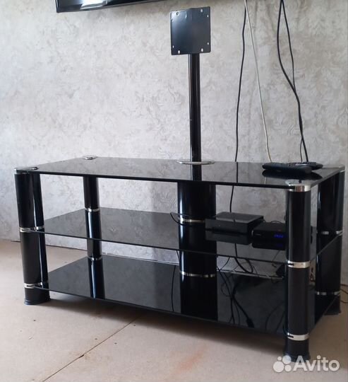 Стеклянная тумба под тв телевизор