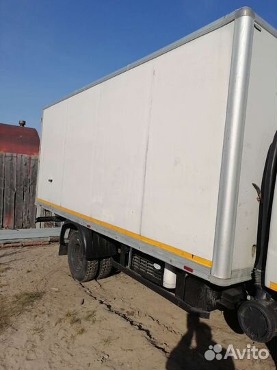 Будка с рефрижератором