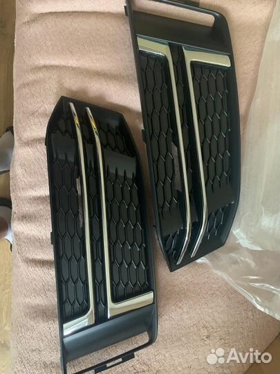 Решетка противотуманок audi A4 B9 (ауди А4 Б9) Оба