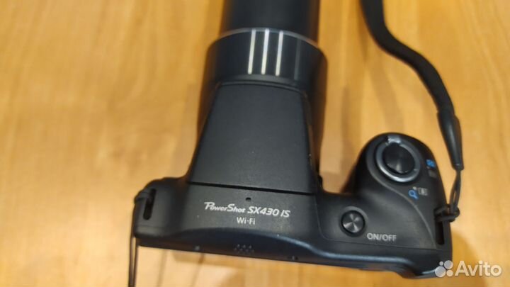 Компактный фотоаппарат canon