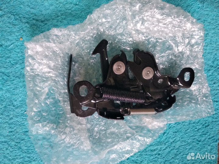 Замок капота Ниссан Тиида С11