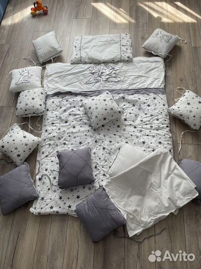 Бортики в детскую кроватку новые