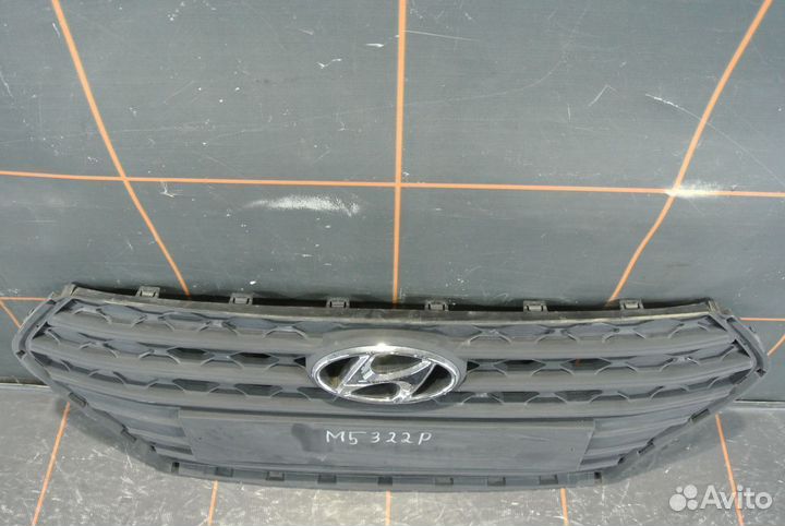 Решетка радиатора - Hyundai Solaris 2