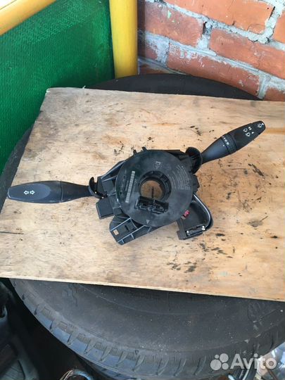 Подрулевой переключатель на Форд Фокус-1