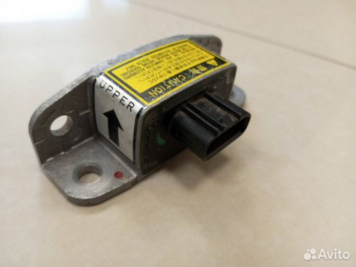 Датчик курсовой устойчивости Lexus Rx300 1MZ 2001