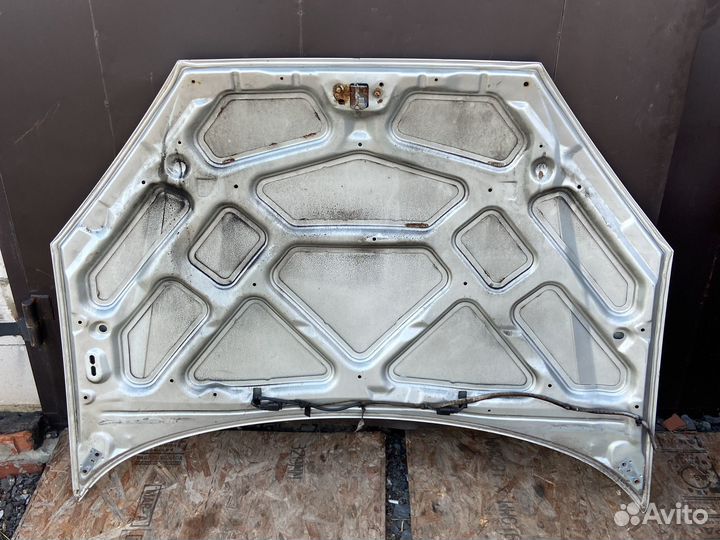 Капот Ford Focus 1