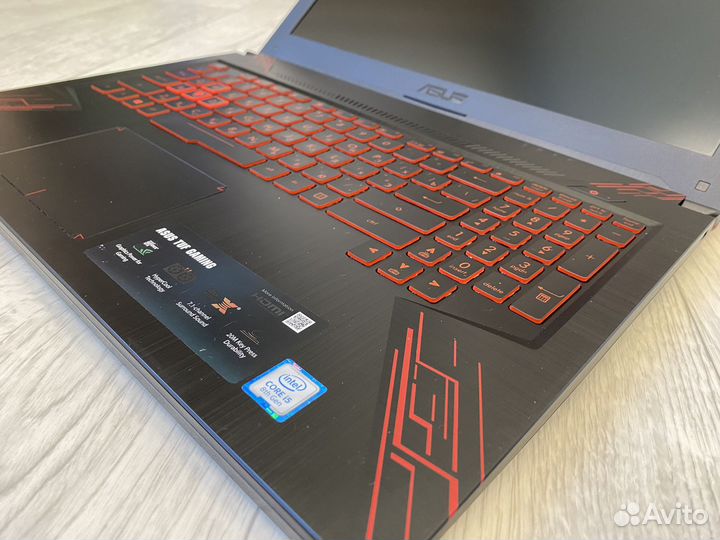 Игровой ноутбук asus