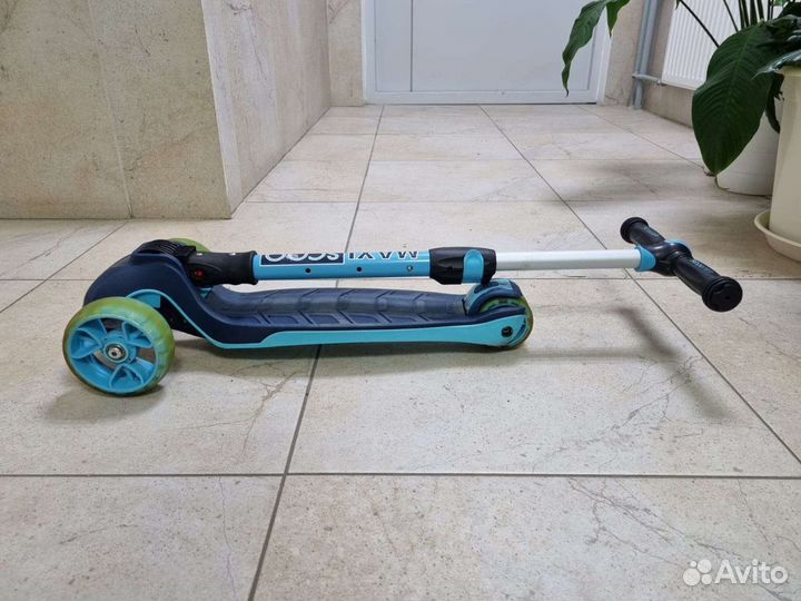 Самокат Maxiscoo Junior Plus