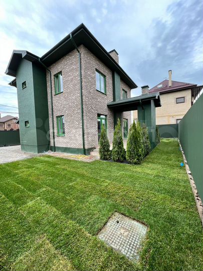 Коттедж 161 м² на участке 4 сот.