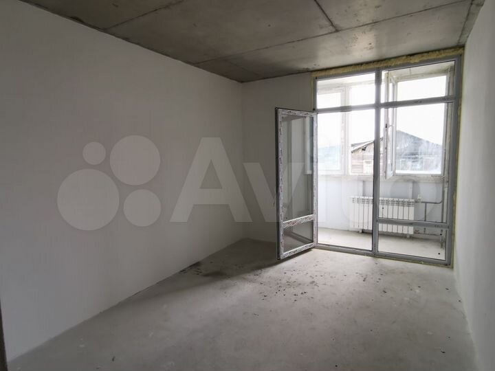 3-к. квартира, 58 м², 1/10 эт.