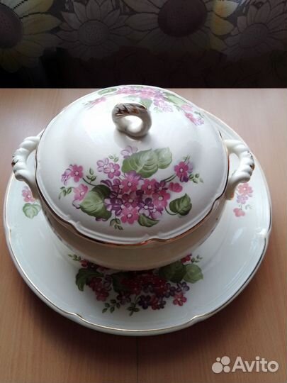 Супница и тарелка 