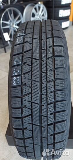 Yokohama Ice Guard IG50+ 215/65 R16