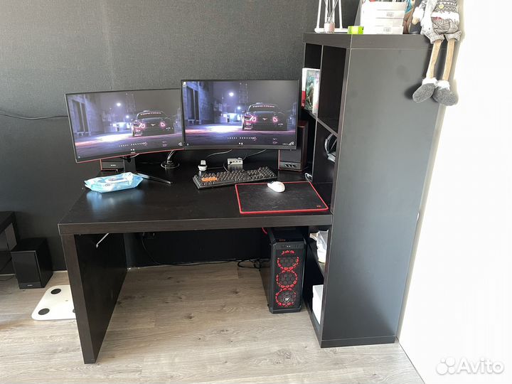 Компьютерный стол