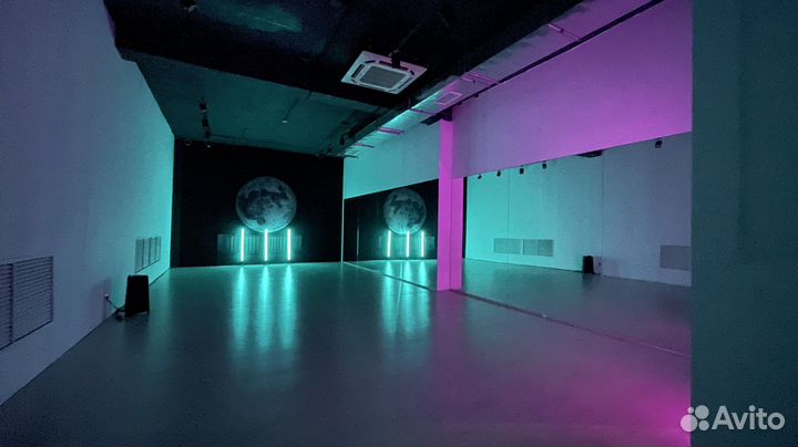 Аренда зала для танцев йоги фитнеса семинаров