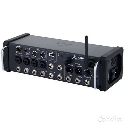 Behringer xr12
