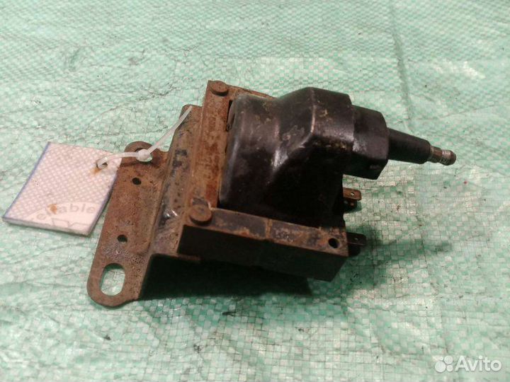 Катушка зажигания Opel Kadett E