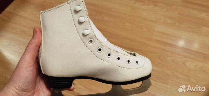 Коньки фигурные детские, 31 и 33 размеры