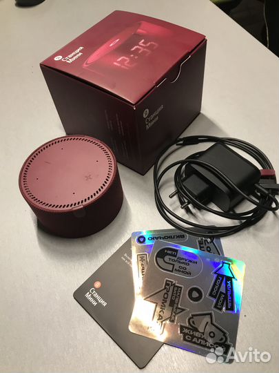 Умная колонка яндекс алиса мини с часами