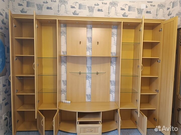 Стенка в гостиную бу