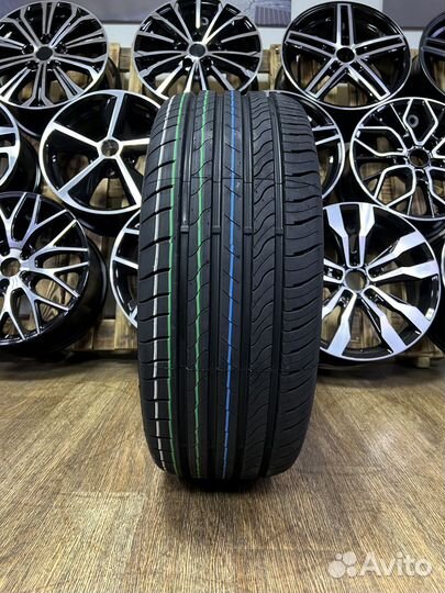 Viatti Strada 2 (V-134) 185/65 R14 90H