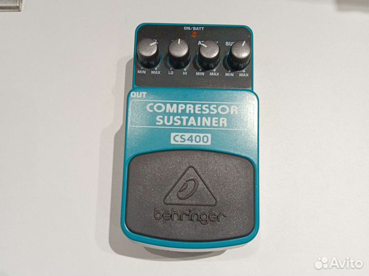 Гитарная педаль Behringer CS400