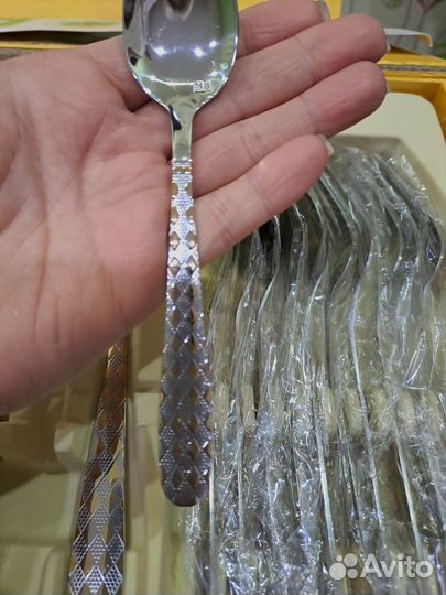 Набор столовых приборов новый