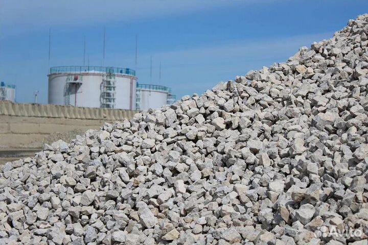 Гранитный щебень навалом