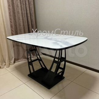 Обеденный стол с металлическим основанием"Авелино"