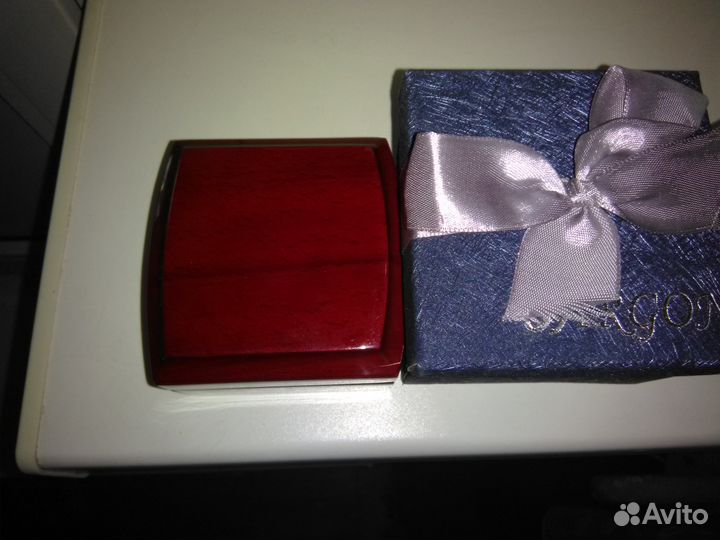 Футляры из дерева д/украшений