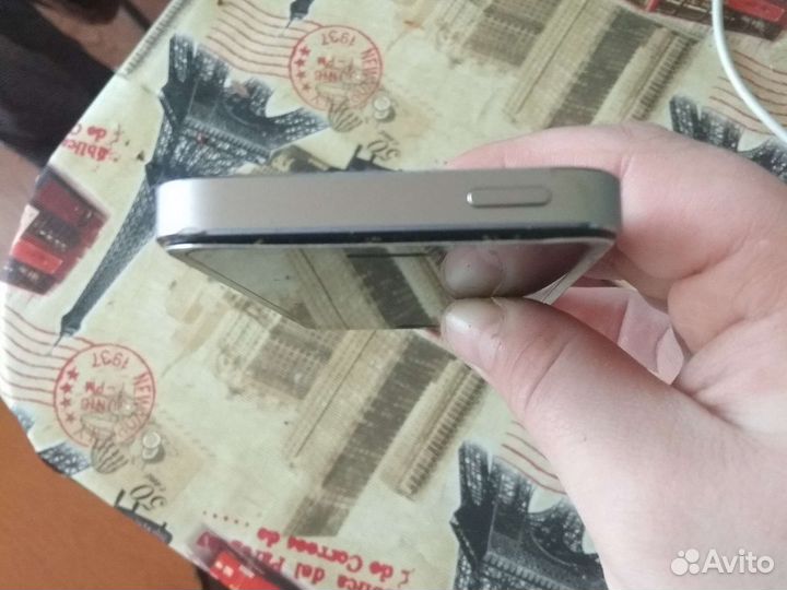 Телефон iPhone 5s