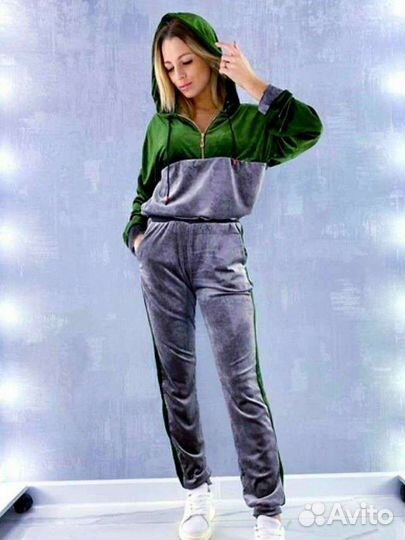 Спортивный костюм