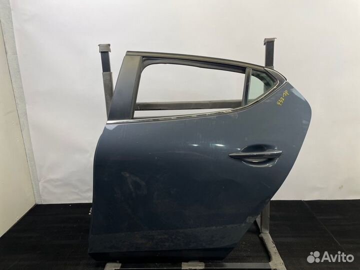 Дверь Mazda 3 BP задняя левая
