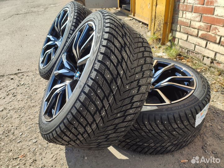 R21 iLink Wintervorhut Stud II 315/35, PCD 5x112 DIA 66.6