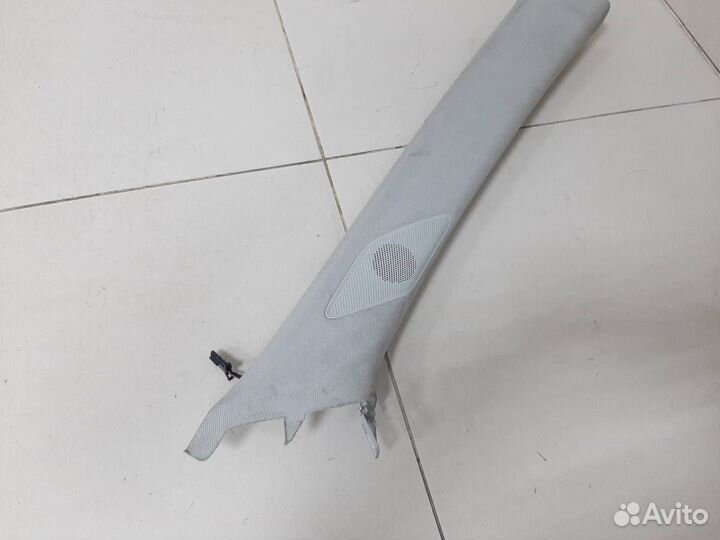 Обшивка стойки Volkswagen Jetta 5K 2011