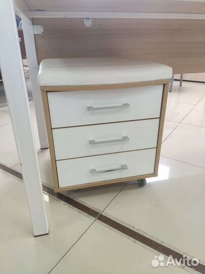 Комплект мебели, стол, тумба