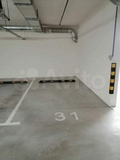 Машиноместо, 15 м²