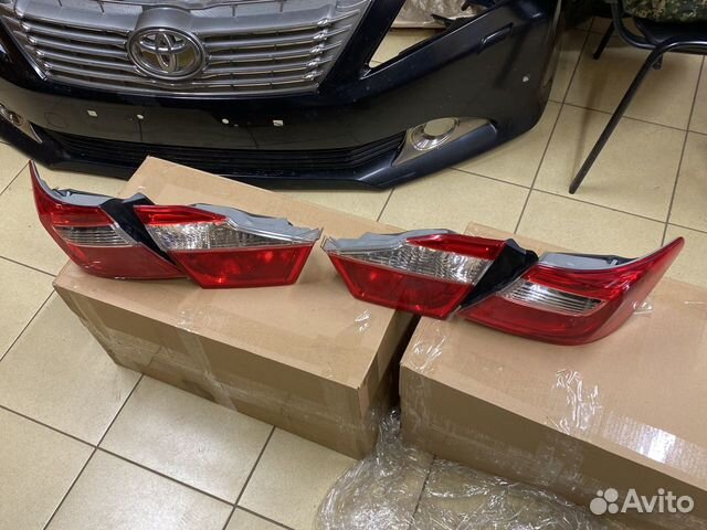 Комплект задних фонарей тойота камри 50