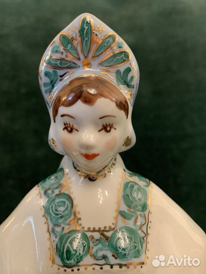 Фарфоровые статуэтки времен СССР Сысерть