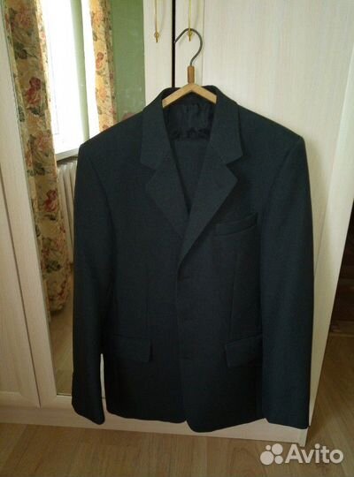 Продам мужской костюм