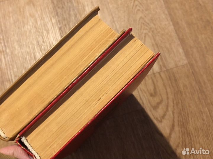 Книга Валентин Пикуль