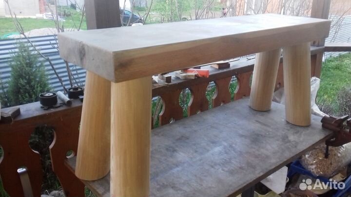 Скамья из массива лиственницы