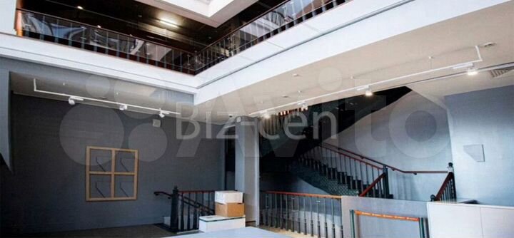 Недалеко от метро офис 1460 кв.м в аренду