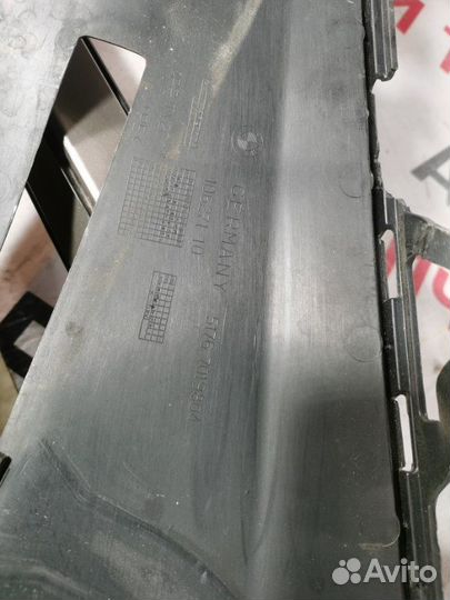 Накладка кузова правая Bmw 528I F10 3.0 N52N 2011