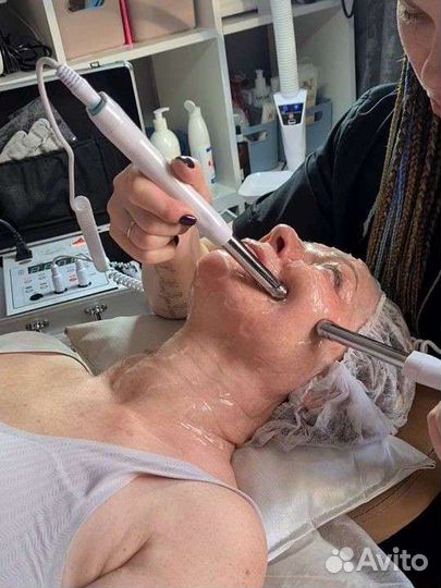 Косметолог, массажист