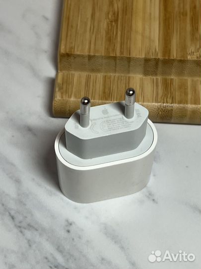 Оригинальное зарядное устройство для iPhone 20 w