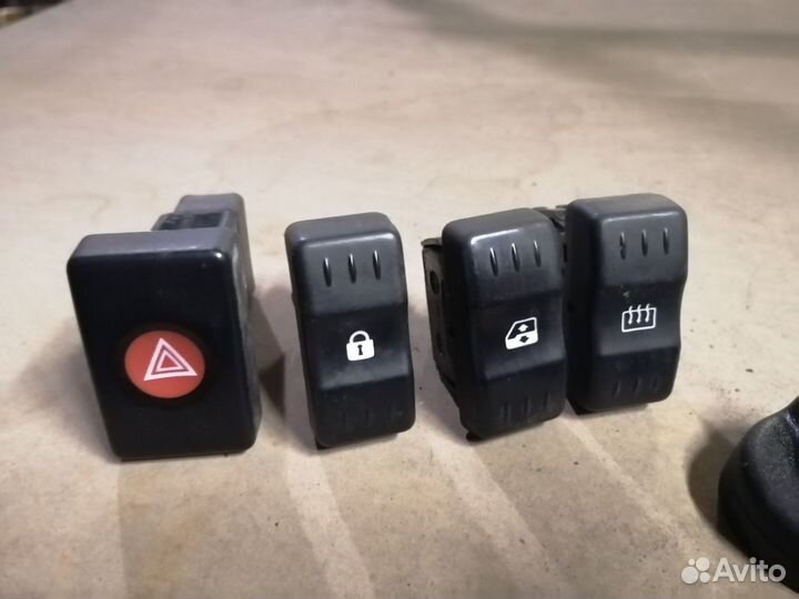Кнопки салона Рено Логан