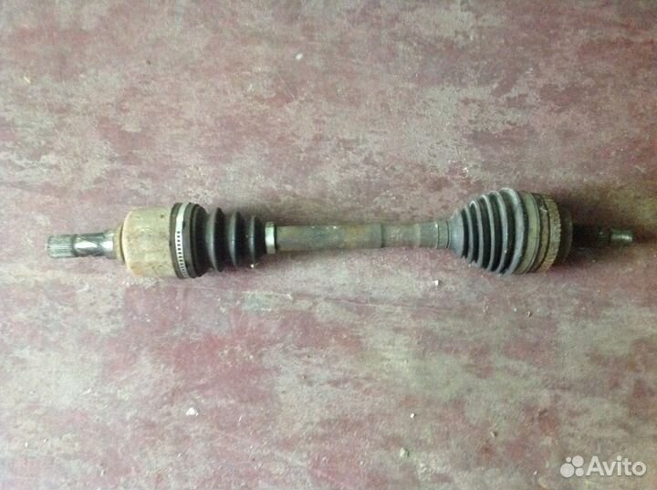 Полуось левая Рено мастер Опель Мовано 2007г