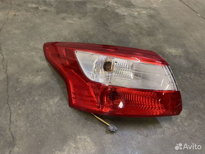 Задний левый фонарь Ford Focus 3 Седан Оригинал